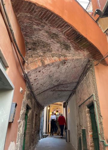 1815F823-BA68-4F25-B440-9418EF34226D