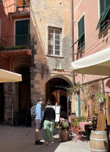 B3F717B1-7F52-4879-AA4E-D353E670CE7F